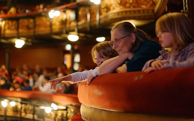A picture of the audience at the Leeds Grand Theatre